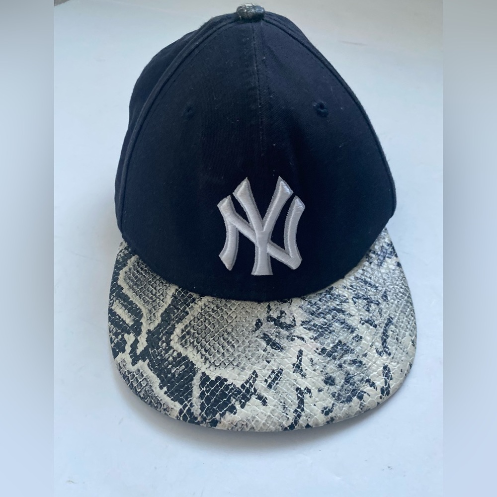 New York Yankees snakeskin SnapBack